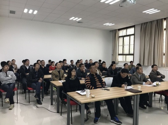 必赢242net官网组织新进教师进行首聘期满述职汇报